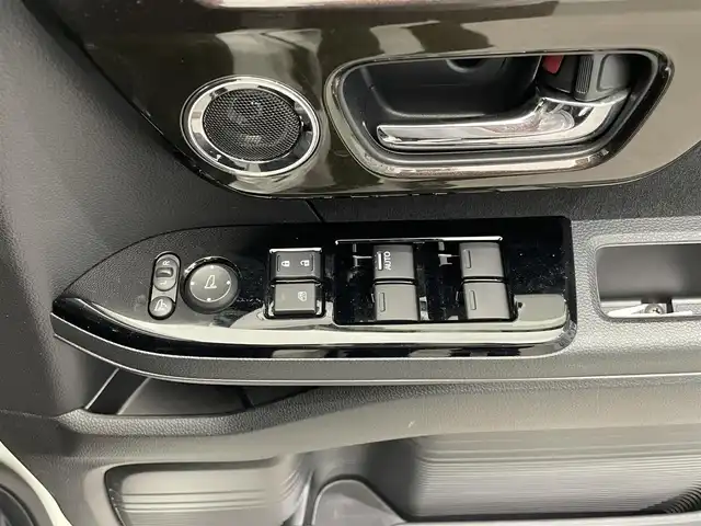 ホンダ Ｎ ＢＯＸ カスタム G L ホンダセンシング 鹿児島県 2020(令2)年 1.8万km パールⅡ 禁煙車/ホンダセンシング/純正ナビ/・CD/DVD/・フルセグTV/・BT/・USB/純正前後ドラレコ/片側パワスラ/ビルドインETC/社外レーダー探知機/純正フロアマット/純正アルミ/純正LEDヘッドライト/フロントフォグ/オートライト/オートマチックハイビーム/スマートキー/プッシュスタート