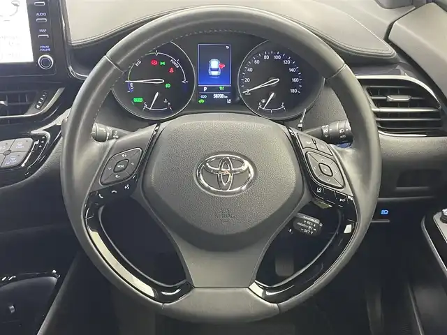 トヨタ Ｃ－ＨＲ G モード ネロセーフティプラスⅡ 愛知県 2021(令3)年 5.9万km ホワイトパールクリスタルシャイン 純正ディスプレイ　ＴＲＤエアロ　全方位カメラ　ハーフレザー　シートヒーター　ＢＳＭ　トヨタセーフティセンス　衝突軽減　車線逸脱　追従クルコン　ＬＥＤオートライト　オートハイビーム　ミラキャスト　ＢＴ　ステアリングスイッチ　純正フロアマット　禁煙車