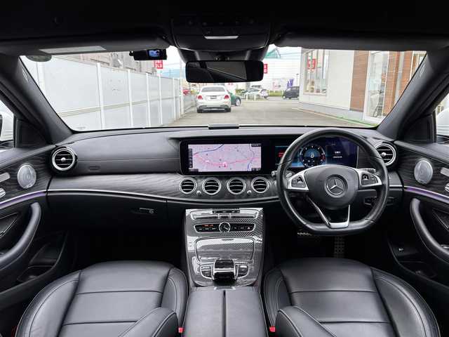 メルセデス・ベンツ Ｅ２２０ｄ アバンギャルド スポーツ 山梨県 2018(平30)年 5.1万km ポーラホワイト 当店買取車/エクスクルーシブパッケージ/黒革シート/Burmester/AMGライン/純正HDDナビ/全周囲カメラ/フルセグTV/電動リアゲート/全席シートヒーター/ACC/LKA/BＳＭ/衝突軽減Ｂ/アンビエントライト/ＨＵＤ/オートハイビーム/LEDオートライト/パヒュームＡ/ETC(DSRC)/ドラレコ