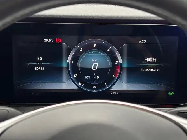 メルセデス・ベンツ Ｅ２２０ｄ アバンギャルド スポーツ 山梨県 2018(平30)年 5.1万km ポーラホワイト 当店買取車/エクスクルーシブパッケージ/黒革シート/Burmester/AMGライン/純正HDDナビ/全周囲カメラ/フルセグTV/電動リアゲート/全席シートヒーター/ACC/LKA/BＳＭ/衝突軽減Ｂ/アンビエントライト/ＨＵＤ/オートハイビーム/LEDオートライト/パヒュームＡ/ETC(DSRC)/ドラレコ