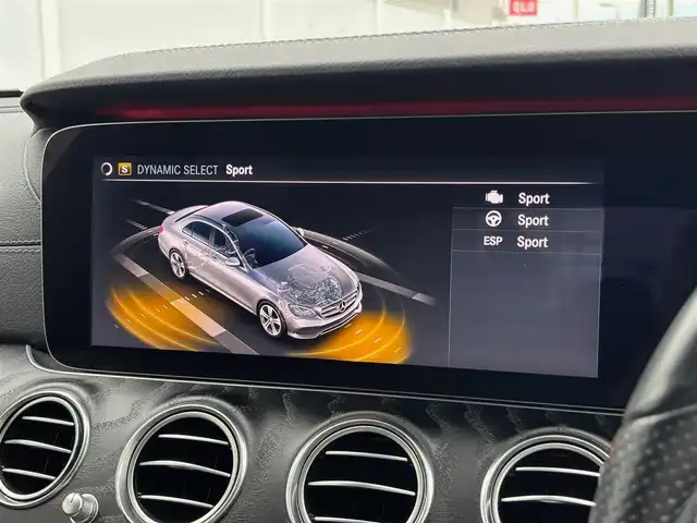 メルセデス・ベンツ Ｅ２２０ｄ アバンギャルド スポーツ 山梨県 2018(平30)年 5.1万km ポーラホワイト 当店買取車/エクスクルーシブパッケージ/黒革シート/Burmester/AMGライン/純正HDDナビ/全周囲カメラ/フルセグTV/電動リアゲート/全席シートヒーター/ACC/LKA/BＳＭ/衝突軽減Ｂ/アンビエントライト/ＨＵＤ/オートハイビーム/LEDオートライト/パヒュームＡ/ETC(DSRC)/ドラレコ