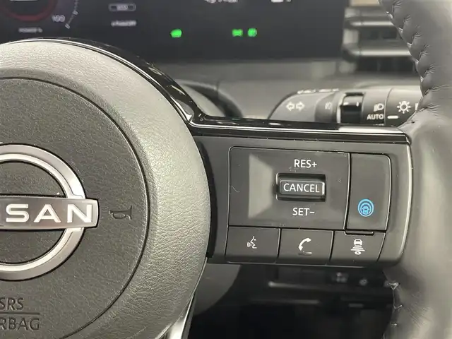 日産 セレナ e－パワー ハイウェイスター V 埼玉県 2024(令6)年 0.5万km プリズムホワイト ディスプレイオーディオ/(Bluetooth/HDMI/VTR/android auto/Apple CarPlay/AM/FM)/全方位カメラ/ETC2.0/デジタルインナーミラー/プロパイロット/先行車発進お知らせ/ブラインドスポットモニター/標識認識機能/ドライブモードセレクト/電子パーキングシステム/オートブレーキホールド/プッシュスタート/ステアリングリモコン/ロールサンシェード/両側パワースライドドア/社外フロアマット/純正ドアバイザー/純正16インチアルミホイール