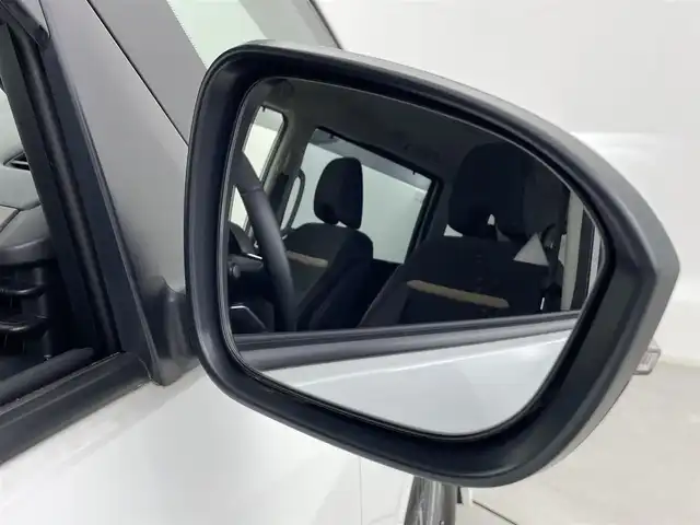 日産 セレナ e－パワー ハイウェイスター V 埼玉県 2024(令6)年 0.5万km プリズムホワイト ディスプレイオーディオ/(Bluetooth/HDMI/VTR/android auto/Apple CarPlay/AM/FM)/全方位カメラ/ETC2.0/デジタルインナーミラー/プロパイロット/先行車発進お知らせ/ブラインドスポットモニター/標識認識機能/ドライブモードセレクト/電子パーキングシステム/オートブレーキホールド/プッシュスタート/ステアリングリモコン/ロールサンシェード/両側パワースライドドア/社外フロアマット/純正ドアバイザー/純正16インチアルミホイール