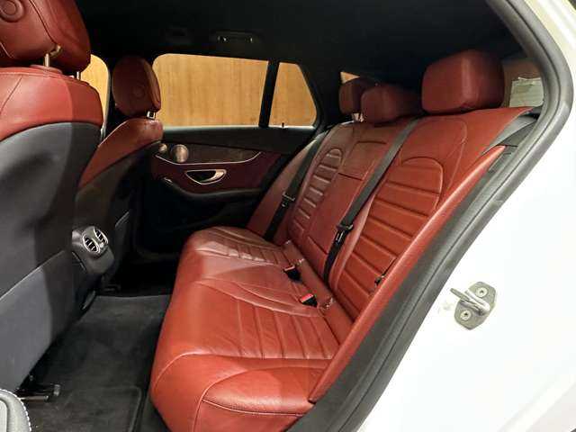 メルセデス・ベンツ Ｃ２００ ステーションワゴン アバンギャルドAMGライン 千葉県 2019(平31)年 4.6万km ダイヤモンドホワイト レザーエクスクルーシブＰＫＧ　/純正ナビ　/３６０°カメラ　/ＢＳＭ　/ＨＵＤ　/赤革　/シートヒーター　/パワーシート　/ＬＥＤヘッドライト　/ハイビームアシスト　/Ｂｕｒｍｅｓｔｅｒサウンド　/電動リアゲート