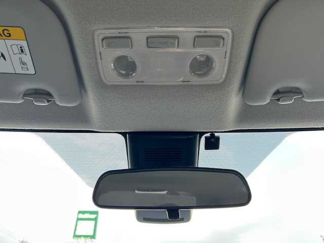 トヨタ アクア G 静岡県 2020(令2)年 5.6万km ホワイトパールクリスタルシャイン トヨタセーフティセンス/・レーンキープアシスト/・プリクラッシュセーフティ/・横滑り防止装置/純正メモリナビ/ワンセグTV/Bluetooth接続/ビルトインETC/クルーズコントロール/前後コーナーセンサー/バックカメラ/プッシュスタート/スマートキー/オートライト/LEDヘッドライト/純正フロアマット/盗難防止装置/取扱説明書