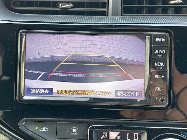 トヨタ アクア G 静岡県 2020(令2)年 5.6万km ホワイトパールクリスタルシャイン トヨタセーフティセンス/・レーンキープアシスト/・プリクラッシュセーフティ/・横滑り防止装置/純正メモリナビ/ワンセグTV/Bluetooth接続/ビルトインETC/クルーズコントロール/前後コーナーセンサー/バックカメラ/プッシュスタート/スマートキー/オートライト/LEDヘッドライト/純正フロアマット/盗難防止装置/取扱説明書