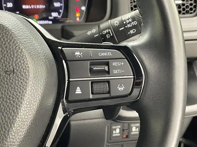 ホンダ ステップワゴン スパーダ eHEV 滋賀県 2022(令4)年 3.9万km モーニングミストブルーM 禁煙車/純正11.4型ナビ/【CD/DVD/Bluetooth/フルセグTV//AppleCarPlay/AndroidAuto】/純正フリップダウンモニター/マルチビューカメラ/ETC2.0/前後ドライブレコーダー/両側パワースライドドア/ホンダセンシング/●衝突軽減ブレーキ/●誤発進抑制機能/●後方誤発進抑制機能/●近距離衝突軽減ブレーキ/●歩行者事故低減ステアリング/●路外逸脱抑制機能/●渋滞追従機能付アダプティブクルーズコントロール/●車線維持支援システム/●トラフィックジャムアシスト/●先行車発進お知らせ機能/●標識認識機能/●オートハイビーム/●アダプティブドライビングビーム/●ブラインドスポットインフォメーション/シートヒーター/パワーテールゲート/減速セレクター/オートホールド/電動パーキングブレーキ/スマートキー