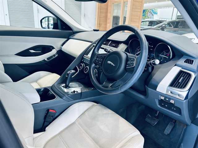 ジャガー Ｅペース S 180PS 大阪府 2020(令2)年 3万km 青 ワンオーナー/ベージュ革/パワーシート/シートヒーター/ACC/純正ナビ/360度カメラ/applecarplay/純正19インチAW/電動リアゲート/ブラインドスポット