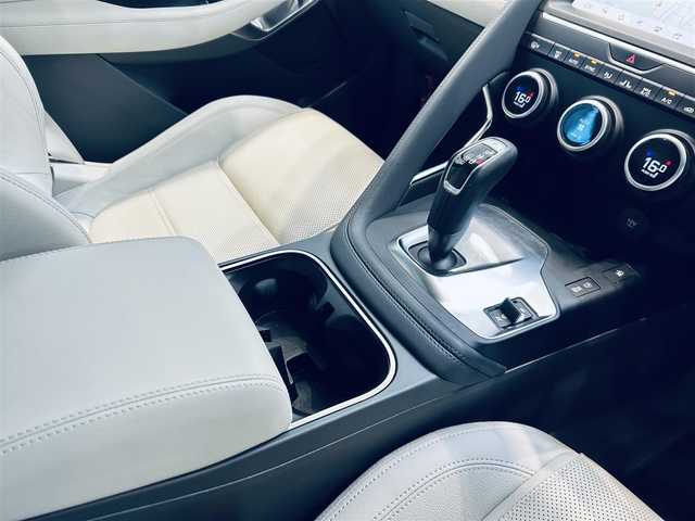 ジャガー Ｅペース S 180PS 大阪府 2020(令2)年 3万km 青 ワンオーナー/ベージュ革/パワーシート/シートヒーター/ACC/純正ナビ/360度カメラ/applecarplay/純正19インチAW/電動リアゲート/ブラインドスポット