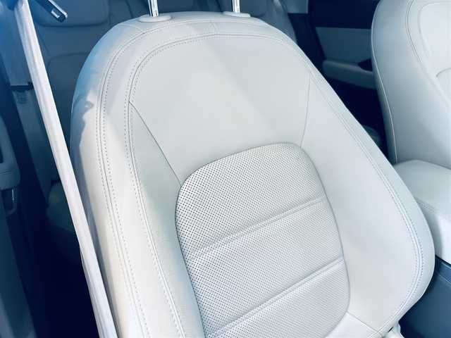 ジャガー Ｅペース S 180PS 大阪府 2020(令2)年 3万km 青 ワンオーナー/ベージュ革/パワーシート/シートヒーター/ACC/純正ナビ/360度カメラ/applecarplay/純正19インチAW/電動リアゲート/ブラインドスポット