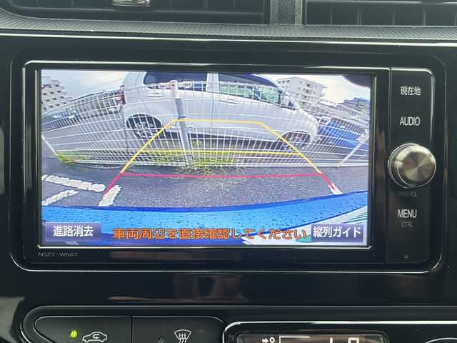 トヨタ アクア クロスオーバー 沖縄県 2017(平29)年 6.5万km コバルトブルーメタリック 純正ナビ・TV・Bluetooth・CD・DVD/バックカメラ/ETC/ドライブレコーダー/オートライト/衝突軽減システム/レーンキープアシスト/革巻きステアリング/ステアリングスイッチ/電動格納ミラー/先行車発進告知/サイドバイザー/ウィンカードアミラー/純正アルミ/スマートキー