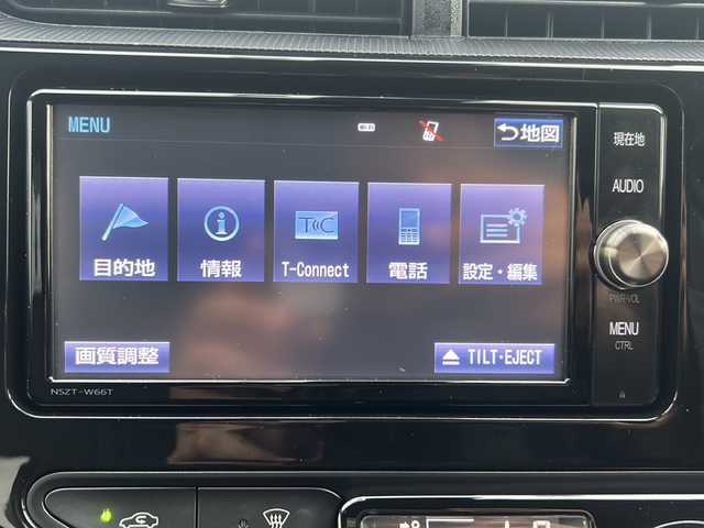 トヨタ アクア クロスオーバー 沖縄県 2017(平29)年 6.5万km コバルトブルーメタリック 純正ナビ・TV・Bluetooth・CD・DVD/バックカメラ/ETC/ドライブレコーダー/オートライト/衝突軽減システム/レーンキープアシスト/革巻きステアリング/ステアリングスイッチ/電動格納ミラー/先行車発進告知/サイドバイザー/ウィンカードアミラー/純正アルミ/スマートキー