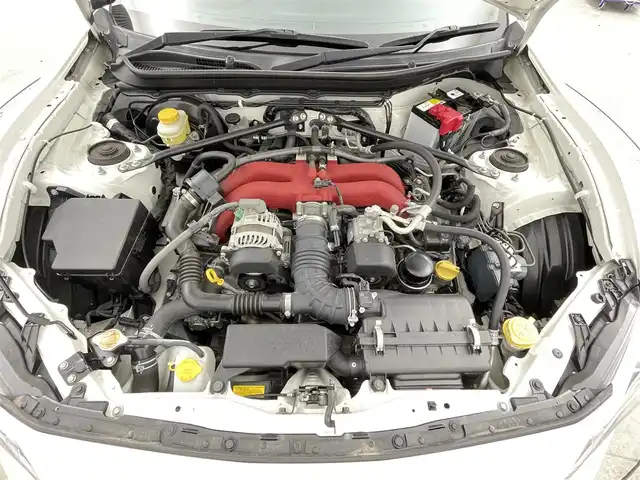 トヨタ ８６ GR 千葉県 2018(平30)年 1.9万km クリスタルホワイトパール 社外7インチメモリーナビ/・Bluetooth接続/・フルセグTV/・バックカメラ/GR専用装備/・6速マニュアル設定のみ/・F/S/Rスポイラー/・Rays製17インチAW/・ザックス製ショック/・RECARO製バケットシート/・センターマフラー/スマートキー/LEDヘッドライト
