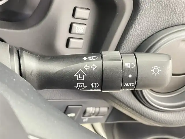 トヨタ ８６ GR 千葉県 2018(平30)年 1.9万km クリスタルホワイトパール 社外7インチメモリーナビ/・Bluetooth接続/・フルセグTV/・バックカメラ/GR専用装備/・6速マニュアル設定のみ/・F/S/Rスポイラー/・Rays製17インチAW/・ザックス製ショック/・RECARO製バケットシート/・センターマフラー/スマートキー/LEDヘッドライト