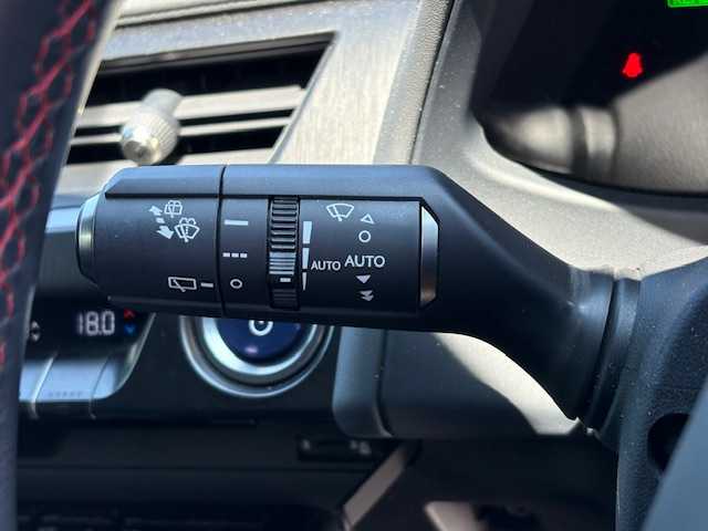 レクサス ＵＸ 250h Fスポーツ 大阪府 2020(令2)年 8.9万km マダーレッド 純正10.3型メーカーナビ/全方位カメラ/ブラインドスポットモニター/レクサスセーフティシステム/電動リアゲート/パワーシート/シートヒーター/ステアリングスイッチ/シートポジションメモリー/ドライブレコーダー/ビルトインETC2.0/三眼LEDヘッドライト/純正アルミホイール/スマートキー