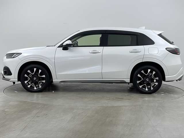 ホンダ ＺＲ－Ｖ ハイブリッド e:HEV Z 道央・札幌 2024(令6)年 1.9万km プラチナホワイトパール ・4WD/・寒冷地仕様/・純正ナビ&BT&TV&Apple Car Play&Android Auto/・BOSEプレミアムサウンド/・全方位カメラ/・パワーテールゲート/・Honda　SENSING/・本革シート/・前席パワーシート/・運転席シートメモリ/・全席シートヒーター/・ステアリングヒーター/・ワイヤレス充電/・ビルトインETC/・ドアミラーヒーター/・LEDヘッドライト/・アダプティブドライビングビーム/・オートライト/・スマートキー/・純正18インチAW