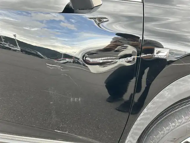レクサス ＮＸ 300h Fスポーツ 岡山県 2015(平27)年 8.9万km ブラック 登録時走行距離89044km/パノラマルーフ/純正ナビ/フルセグTV(AM.FM.CD.DVD.TV.BT)/バックカメラ/ビルトインETC/シートヒーター/エアシート/ステアリングヒーター/クリアランスソナー/衝突軽減ブレーキ/レーダークルーズコントロール/レーンキープアシスト/オートライト/アイドリングストップ/電動リアゲート/18インチ純正AW/純正フロアマット/本革シート/プッシュスタート