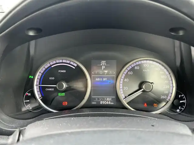 レクサス ＮＸ 300h Fスポーツ 岡山県 2015(平27)年 8.9万km ブラック 登録時走行距離89044km/パノラマルーフ/純正ナビ/フルセグTV(AM.FM.CD.DVD.TV.BT)/バックカメラ/ビルトインETC/シートヒーター/エアシート/ステアリングヒーター/クリアランスソナー/衝突軽減ブレーキ/レーダークルーズコントロール/レーンキープアシスト/オートライト/アイドリングストップ/電動リアゲート/18インチ純正AW/純正フロアマット/本革シート/プッシュスタート