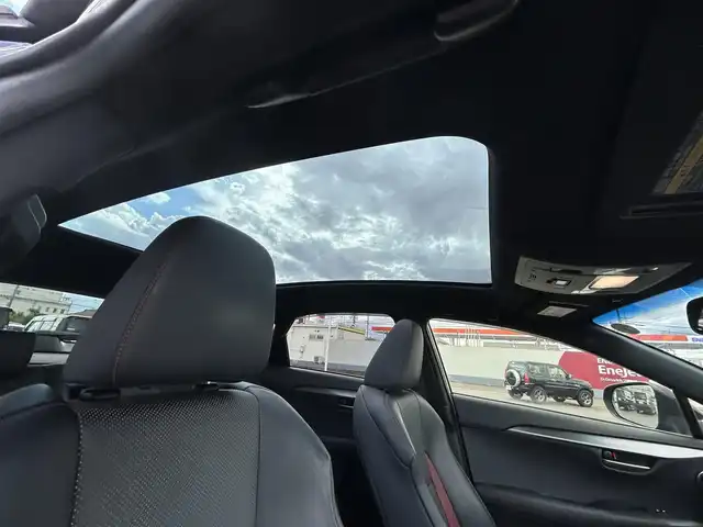 レクサス ＮＸ 300h Fスポーツ 岡山県 2015(平27)年 8.9万km ブラック 登録時走行距離89044km/パノラマルーフ/純正ナビ/フルセグTV(AM.FM.CD.DVD.TV.BT)/バックカメラ/ビルトインETC/シートヒーター/エアシート/ステアリングヒーター/クリアランスソナー/衝突軽減ブレーキ/レーダークルーズコントロール/レーンキープアシスト/オートライト/アイドリングストップ/電動リアゲート/18インチ純正AW/純正フロアマット/本革シート/プッシュスタート