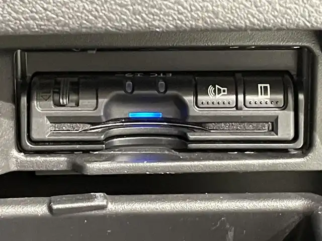日産 セレナ ハイウェイスター Vセレクション 愛知県 2018(平30)年 8.4万km マルーンレッド 純正9インチナビ/プロパイロット/衝突軽減ブレーキ/両側電動スライドドア/アラウンドビューモニター/ビルトインETC/シートヒーター/LEDヘッドライト/ドライブレコーダー/デジタルインナーミラー/フルセグTV/Bluetooth/コーナーセンサー/レーンキープアシスト/パーキングアシスト/プッシュスタート/スマートキー/スペアキー/CD/DVD再生/アイドリングストップ/ミュージックサーバー/純正フロアマット/純正アルミホイール/オートライト/禁煙車/デュアルバックドア/ウィンカーミラー/電動格納ミラー/横滑り防止装置/電動パーキングブレーキ/オートブレーキホールド/ステアリングリモコン/Wエアコン