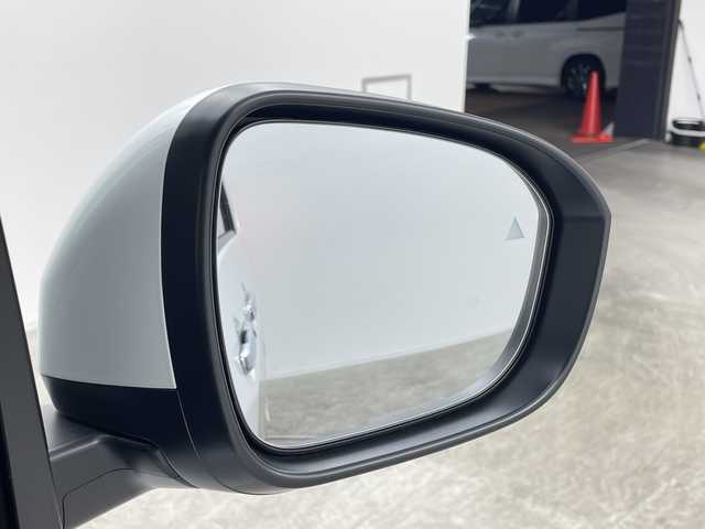 日産 セレナ e－パワー ハイウェイスター V 群馬県 2025(令7)年 0.1千km プリズムホワイト 登録未使用車　純正１２．３型ナビ　フルセグＴＶ　全周囲カメラ　ワイヤレス充電　アダプティブクルーズコントロール　ブラインドスポットモニター　両側電動スライドドア　デジタルインナーミラー　ＥＴＣ２．０