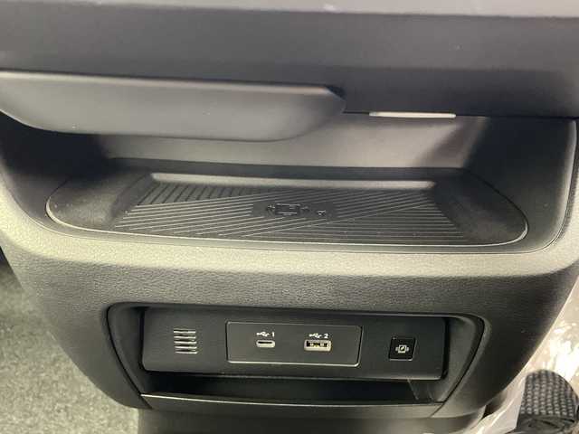 日産 セレナ e－パワー ハイウェイスター V 群馬県 2025(令7)年 0.1千km プリズムホワイト 登録未使用車　純正１２．３型ナビ　フルセグＴＶ　全周囲カメラ　ワイヤレス充電　アダプティブクルーズコントロール　ブラインドスポットモニター　両側電動スライドドア　デジタルインナーミラー　ＥＴＣ２．０