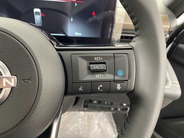 日産 セレナ e－パワー ハイウェイスター V 群馬県 2025(令7)年 0.1千km プリズムホワイト 登録未使用車　純正１２．３型ナビ　フルセグＴＶ　全周囲カメラ　ワイヤレス充電　アダプティブクルーズコントロール　ブラインドスポットモニター　両側電動スライドドア　デジタルインナーミラー　ＥＴＣ２．０