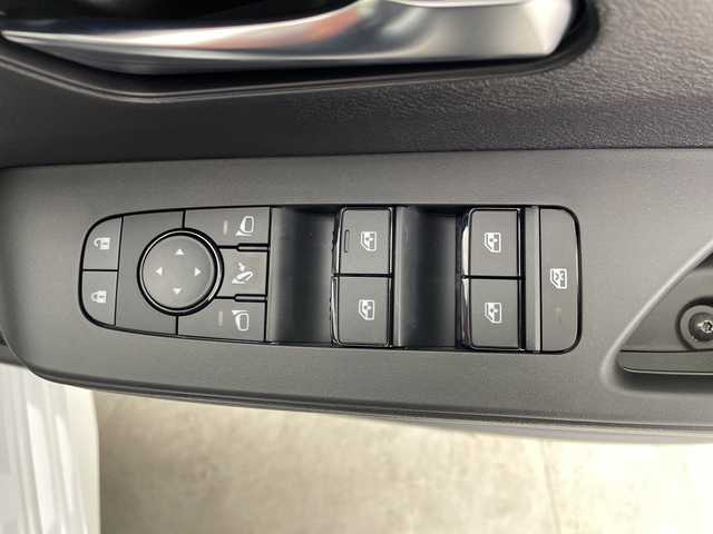 日産 セレナ e－パワー ハイウェイスター V 群馬県 2025(令7)年 0.1千km プリズムホワイト 登録未使用車　純正１２．３型ナビ　フルセグＴＶ　全周囲カメラ　ワイヤレス充電　アダプティブクルーズコントロール　ブラインドスポットモニター　両側電動スライドドア　デジタルインナーミラー　ＥＴＣ２．０