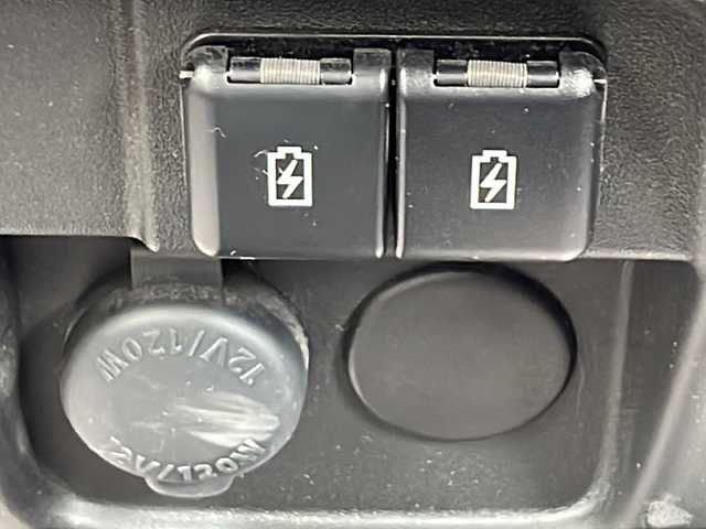 スズキ スペーシア HYBRID X 長野県 2022(令4)年 4万km シフォンアイボリーメタリック セーフティサポート/・デュアルセンサーブレーキサポート/・車線逸脱警報機能/・誤発進抑制機能/・後方誤発進抑制機能/・ふらつき警報機能/・先行車発進お知らせ機能/・後退時ブレーキサポート/・リアパーキングセンサー/ワンオーナー/社外7インチディスプレイオーディオ/（Bluetooth/FM/AM）/ETC/両側パワースライドドア/運転席シートヒーター/ドライブレコーダー/オートライト/スマートキー/Pスタート/アイドリングストップ/スリムサーキュレーター/電動格納ミラー/純正フロアマット/ドアバイザー