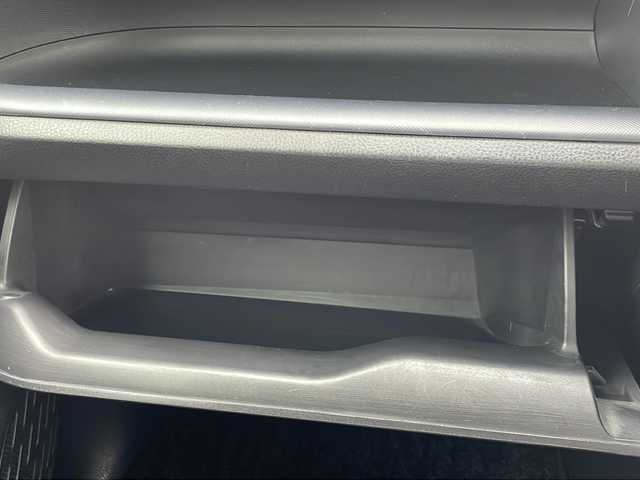 トヨタ ヴォクシー ZS 長野県 2014(平26)年 5万km ブラック TRDエアロ/純正9インチSDナビ（NSZT-Y64T）/FM・AM・DVD・CD・フルセグテレビ/Bluetooth Audio/ドライブレコーダー（YCD-18FHR）/両側パワースライドドア/レーダー探知機（YA-W17GA）/純正16インチアルミホイール/革巻きステアリング/アイドリングストップ/ステアリングスイッチ/LEDヘッドライト/オートライト/フォグランプ/純正フロアマット/ウィンカーミラー/ドアバイザー/プッシュスタート/スマートキー/ETC
