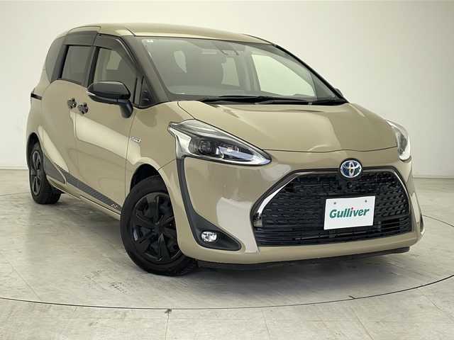 トヨタ シエンタ ハイブリッド ファンベースG グランパー 千葉県 2020(令2)年 2.5万km ベージュ 9インチナビ/(FM/AM/Bluetooth/フルセグTV)パノラミックビューモニター/レーンディパーチャーアラート/ブラインドスポットモニター/クリアランスソナー/リヤクロストラフィックアラート/リヤカメラディテクション/ロードサインアシスト/プロアクティブドライビングアシスト/両側パワースライドドア/ビルトインETC/ISOFIX/HDMI/レザーハンドル/電格ミラー