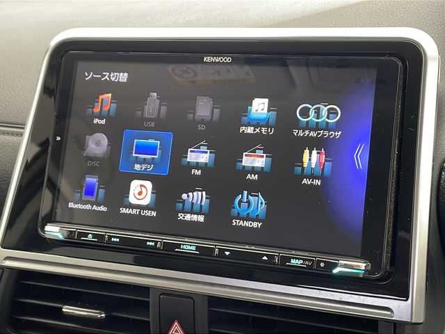トヨタ シエンタ ハイブリッド ファンベースG グランパー 千葉県 2020(令2)年 2.5万km ベージュ 9インチナビ/(FM/AM/Bluetooth/フルセグTV)パノラミックビューモニター/レーンディパーチャーアラート/ブラインドスポットモニター/クリアランスソナー/リヤクロストラフィックアラート/リヤカメラディテクション/ロードサインアシスト/プロアクティブドライビングアシスト/両側パワースライドドア/ビルトインETC/ISOFIX/HDMI/レザーハンドル/電格ミラー