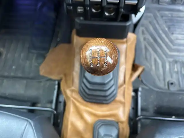 スズキ ジムニー シエラ JC 鹿児島県 2021(令3)年 5.2万km シフォンアイボリーメタリックブラック2トーンルーフ ワンオーナー/社外ALPINEナビ/（Bluetooth/フルセグTV/DVD/CD）/バックカメラ/クルーズコントロール/LEDヘッドライト/シートヒーター/社外16インチアルミホイール/ETC/ドアバイザー