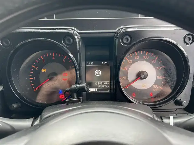 スズキ ジムニー シエラ JC 鹿児島県 2021(令3)年 5.2万km シフォンアイボリーメタリックブラック2トーンルーフ ワンオーナー/社外ALPINEナビ/（Bluetooth/フルセグTV/DVD/CD）/バックカメラ/クルーズコントロール/LEDヘッドライト/シートヒーター/社外16インチアルミホイール/ETC/ドアバイザー