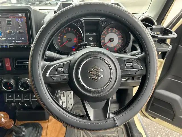 スズキ ジムニー シエラ JC 鹿児島県 2021(令3)年 5.2万km シフォンアイボリーメタリックブラック2トーンルーフ ワンオーナー/社外ALPINEナビ/（Bluetooth/フルセグTV/DVD/CD）/バックカメラ/クルーズコントロール/LEDヘッドライト/シートヒーター/社外16インチアルミホイール/ETC/ドアバイザー