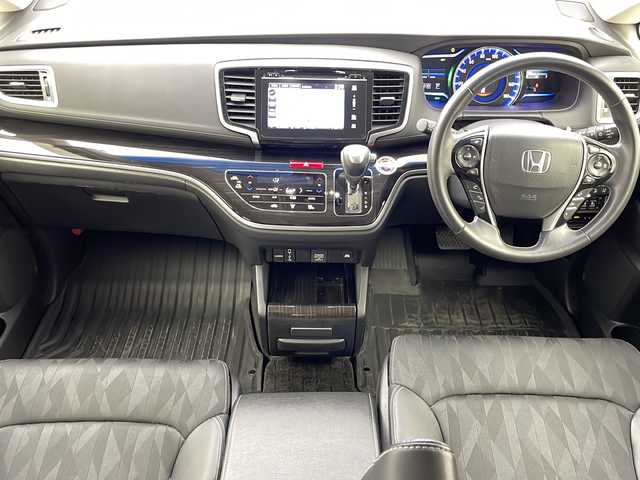 ホンダ オデッセイ ハイブリッド アブソルート・EXホンダセンジング 大阪府 2018(平30)年 5.1万km プレミアムディープロッソパール 純正ホンダインターナビ/・フルセグTV/・Bluetooth/・CD/DVD/・HDMI/純正後席モニター/リアエンターテイメントシステム/ホンダセンシング/ブラインドスポットモニター/全方位カメラ/レーダークルーズコントロール/衝突軽減システム/車線逸脱防止機能/ブレーキホールド/両側パワースライドドア/ハーフレザーシート/前席シートヒーター/後席オットマン/社外18インチアルミホイール