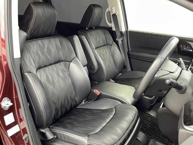 ホンダ オデッセイ ハイブリッド アブソルート・EXホンダセンジング 大阪府 2018(平30)年 5.1万km プレミアムディープロッソパール 純正ホンダインターナビ/・フルセグTV/・Bluetooth/・CD/DVD/・HDMI/純正後席モニター/リアエンターテイメントシステム/ホンダセンシング/ブラインドスポットモニター/全方位カメラ/レーダークルーズコントロール/衝突軽減システム/車線逸脱防止機能/ブレーキホールド/両側パワースライドドア/ハーフレザーシート/前席シートヒーター/後席オットマン/社外18インチアルミホイール