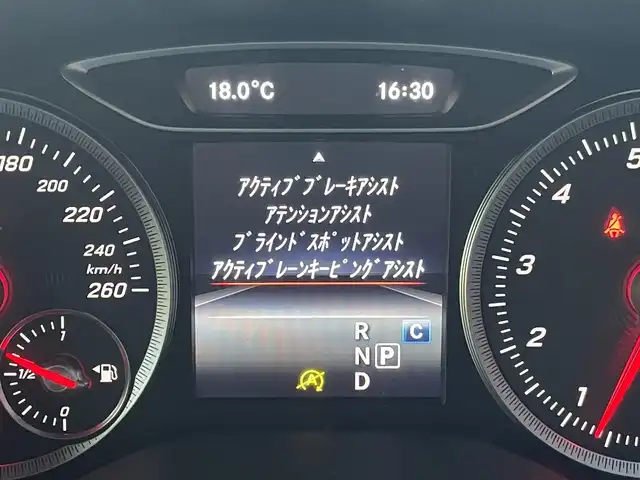 メルセデス・ベンツ Ｂ１８０ 栃木県 2018(平30)年 2.3万km カルサイトホワイト レーダーセーフティパッケージ/キーレスゴー/ナビ/フルセグTV/バックカメラ/ETC/パークトロニック/レーンキープアシスト/ブラインドスポット/ACC/ハーフレザーシート/パワーシート/シートヒーター/ドライブレコーダー/LEDヘッドライト/オートライト