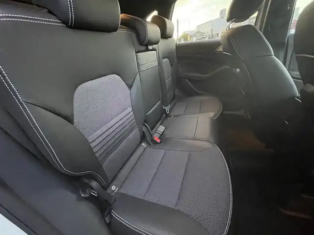 メルセデス・ベンツ Ｂ１８０ 栃木県 2018(平30)年 2.3万km カルサイトホワイト レーダーセーフティパッケージ/キーレスゴー/ナビ/フルセグTV/バックカメラ/ETC/パークトロニック/レーンキープアシスト/ブラインドスポット/ACC/ハーフレザーシート/パワーシート/シートヒーター/ドライブレコーダー/LEDヘッドライト/オートライト