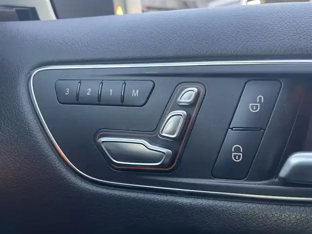 メルセデス・ベンツ Ｂ１８０ 栃木県 2018(平30)年 2.3万km カルサイトホワイト レーダーセーフティパッケージ/キーレスゴー/ナビ/フルセグTV/バックカメラ/ETC/パークトロニック/レーンキープアシスト/ブラインドスポット/ACC/ハーフレザーシート/パワーシート/シートヒーター/ドライブレコーダー/LEDヘッドライト/オートライト