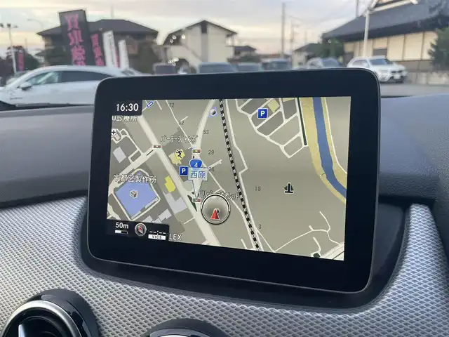 メルセデス・ベンツ Ｂ１８０ 栃木県 2018(平30)年 2.3万km カルサイトホワイト レーダーセーフティパッケージ/キーレスゴー/ナビ/フルセグTV/バックカメラ/ETC/パークトロニック/レーンキープアシスト/ブラインドスポット/ACC/ハーフレザーシート/パワーシート/シートヒーター/ドライブレコーダー/LEDヘッドライト/オートライト