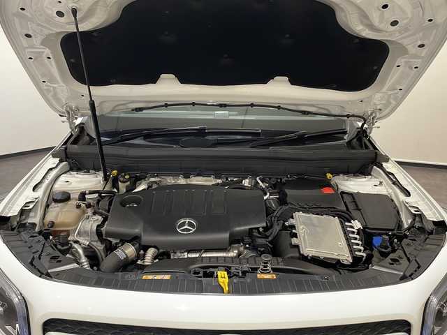 メルセデス・ベンツ ＧＬＢ２００ｄ 新潟県 2020(令2)年 4.8万km ポーラホワイト ナビゲーションパッケージ/・ナビゲーション機能/・Bluetooth/TV/FM/AM/レーダーセーフティパッケージ/・アクティブディスタンスアシスト・ディストロニック/・アクティブブレーキアシスト/・アクティブステアリングアシスト/360°カメラシステム/メモリー付パワーシート（前席）/シートヒーター（前席）/クルーズコントロール＆可変スピードリミッター/自動開閉テールゲート/ワイヤレスチャージング/アイドリングストップ/プッシュスタート/ETC/ドライブレコーダー/ルーフレール