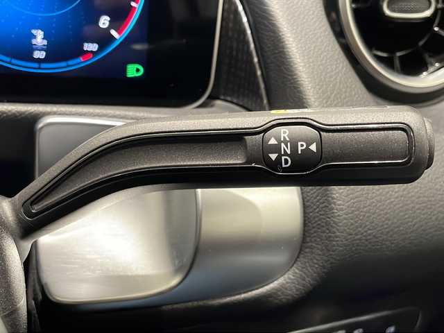 メルセデス・ベンツ ＧＬＢ２００ｄ 新潟県 2020(令2)年 4.8万km ポーラホワイト ナビゲーションパッケージ/・ナビゲーション機能/・Bluetooth/TV/FM/AM/レーダーセーフティパッケージ/・アクティブディスタンスアシスト・ディストロニック/・アクティブブレーキアシスト/・アクティブステアリングアシスト/360°カメラシステム/メモリー付パワーシート（前席）/シートヒーター（前席）/クルーズコントロール＆可変スピードリミッター/自動開閉テールゲート/ワイヤレスチャージング/アイドリングストップ/プッシュスタート/ETC/ドライブレコーダー/ルーフレール