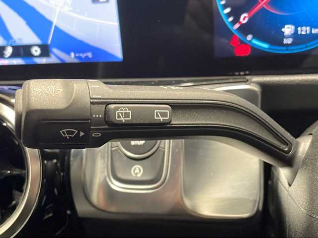 メルセデス・ベンツ ＧＬＢ２００ｄ 新潟県 2020(令2)年 4.8万km ポーラホワイト ナビゲーションパッケージ/・ナビゲーション機能/・Bluetooth/TV/FM/AM/レーダーセーフティパッケージ/・アクティブディスタンスアシスト・ディストロニック/・アクティブブレーキアシスト/・アクティブステアリングアシスト/360°カメラシステム/メモリー付パワーシート（前席）/シートヒーター（前席）/クルーズコントロール＆可変スピードリミッター/自動開閉テールゲート/ワイヤレスチャージング/アイドリングストップ/プッシュスタート/ETC/ドライブレコーダー/ルーフレール