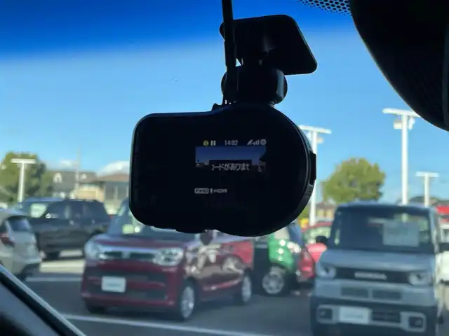 ホンダ フィット ハイブリット S ホンダセンシング 群馬県 2018(平30)年 1.7万km クリスタルブラックパール 社外メモリーナビ/（CD/Bluetooth/AYX/USB/ワンセグTV）/ホンダセンシング/・アダプティブクルーズコントロール/・CMBS（衝突軽減ブレーキ）/・誤発進抑制機能/・歩行者事故低減ステアリング/・路外逸脱抑制機能/・LKAS（車線維持支援システム）/・先行車発進お知らせ機能/・標識認識機能/パドルシフト/ECONモード/プッシュスタート/ステアリングリモコン/LEDヘッドランプ/リアスポイラー/ステンレス製スポーツペダル/グレー柄入りブラックファブリックシート