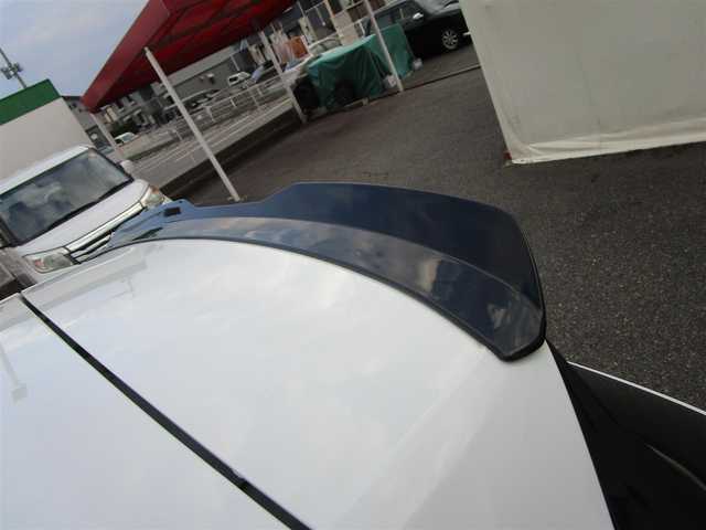 フォルクスワーゲン ゴルフ ＧＴＩ 岡山県 2018(平30)年 7.4万km ピュアホワイト ・テクノロジーパッケージ/・ダイナミックコーナリングライト/・デジタルメータークラスター/・ダークテールランプ/・LEDテールランプ（ダイナミックインジゲーター）/ディスカバープロパッケージ/純正9.2インチナビ/DVD再生可能/CD/Bluetooth/ジェスチャーコントロール/2.0対応ETC/LEDヘッドライト/フォグランプ/パドルシフト/GTI専用シート/スパルコ19AW/社外リアディフューザー/ACC/レーンアシスト/トラフィックアシスト/BSF/スタティックコーナリングライト/バックカメラ/PDC/FDS/社外リアスポイラー