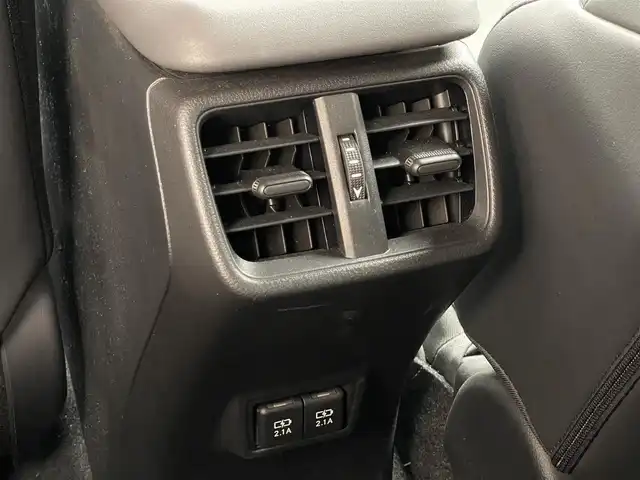 レクサス ＵＸ 250h バージョンC 山梨県 2019(平31)年 3.9万km ソニッククォーツ 三眼ＬＥＤ　/Ａハイビーム　/レーダークルーズ　/ＬＫＡ　/黒革Ｌｔａｘ　/前席シートヒーター　/ハンドルヒーター　/純正メモリナビ　/フルセグ/Ｂカメラ　/ドラレコ　/ＣＤ　/ＤＶＤ　/Ｐシート　/スペアキー