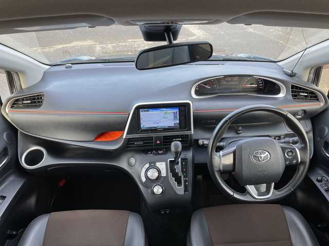 トヨタ シエンタ G クエロ 道央・札幌 2019(令1)年 2.6万km ブラックマイカ ４WD/寒冷地仕様/社外メモリーナビ/AM/FM/BT/SD/DVD/フルセグ/衝突被害軽減ブレーキ/横滑り防止装置/レーンキープアシスト/クリアランスソナー/バックカメラ/両側パワースライドドア/ハーフレザーシート/革巻きステアリング/ステアリングリモコン/プッシュスタート/スマートキー/LEDヘッドライト/オートライト/オートマチックハイビーム/フォグランプ/電動格納ミラー/ウィンカーミラー/純正フロアマット/ドアバイザー/純正ホイールキャップ付き夏タイヤ積込/185/60/R15/2019年/山5mm