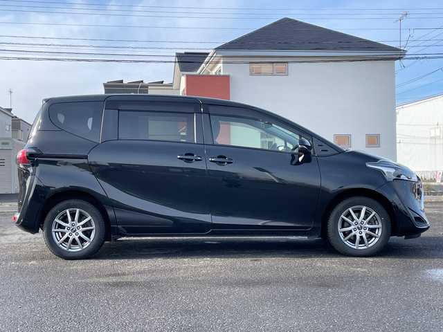 トヨタ シエンタ G クエロ 道央・札幌 2019(令1)年 2.6万km ブラックマイカ ４WD/寒冷地仕様/社外メモリーナビ/AM/FM/BT/SD/DVD/フルセグ/衝突被害軽減ブレーキ/横滑り防止装置/レーンキープアシスト/クリアランスソナー/バックカメラ/両側パワースライドドア/ハーフレザーシート/革巻きステアリング/ステアリングリモコン/プッシュスタート/スマートキー/LEDヘッドライト/オートライト/オートマチックハイビーム/フォグランプ/電動格納ミラー/ウィンカーミラー/純正フロアマット/ドアバイザー/純正ホイールキャップ付き夏タイヤ積込/185/60/R15/2019年/山5mm