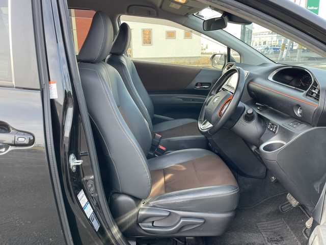 トヨタ シエンタ G クエロ 道央・札幌 2019(令1)年 2.6万km ブラックマイカ ４WD/寒冷地仕様/社外メモリーナビ/AM/FM/BT/SD/DVD/フルセグ/衝突被害軽減ブレーキ/横滑り防止装置/レーンキープアシスト/クリアランスソナー/バックカメラ/両側パワースライドドア/ハーフレザーシート/革巻きステアリング/ステアリングリモコン/プッシュスタート/スマートキー/LEDヘッドライト/オートライト/オートマチックハイビーム/フォグランプ/電動格納ミラー/ウィンカーミラー/純正フロアマット/ドアバイザー/純正ホイールキャップ付き夏タイヤ積込/185/60/R15/2019年/山5mm